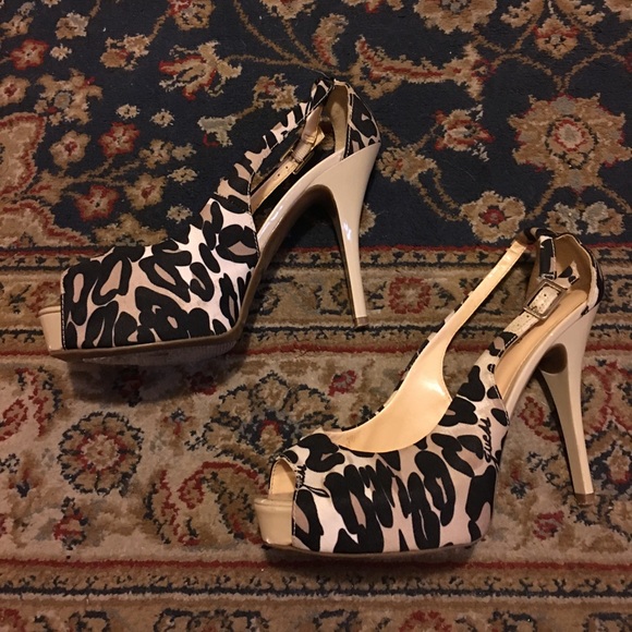 SOLD - Picture 2 of 3